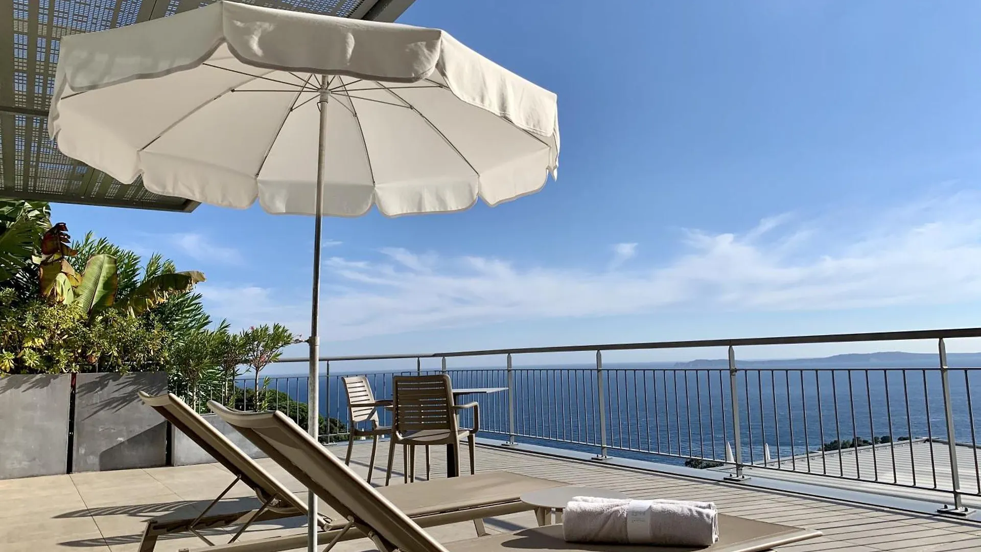 Hotel La Villa Douce Rayol-Canadel-sur-Mer