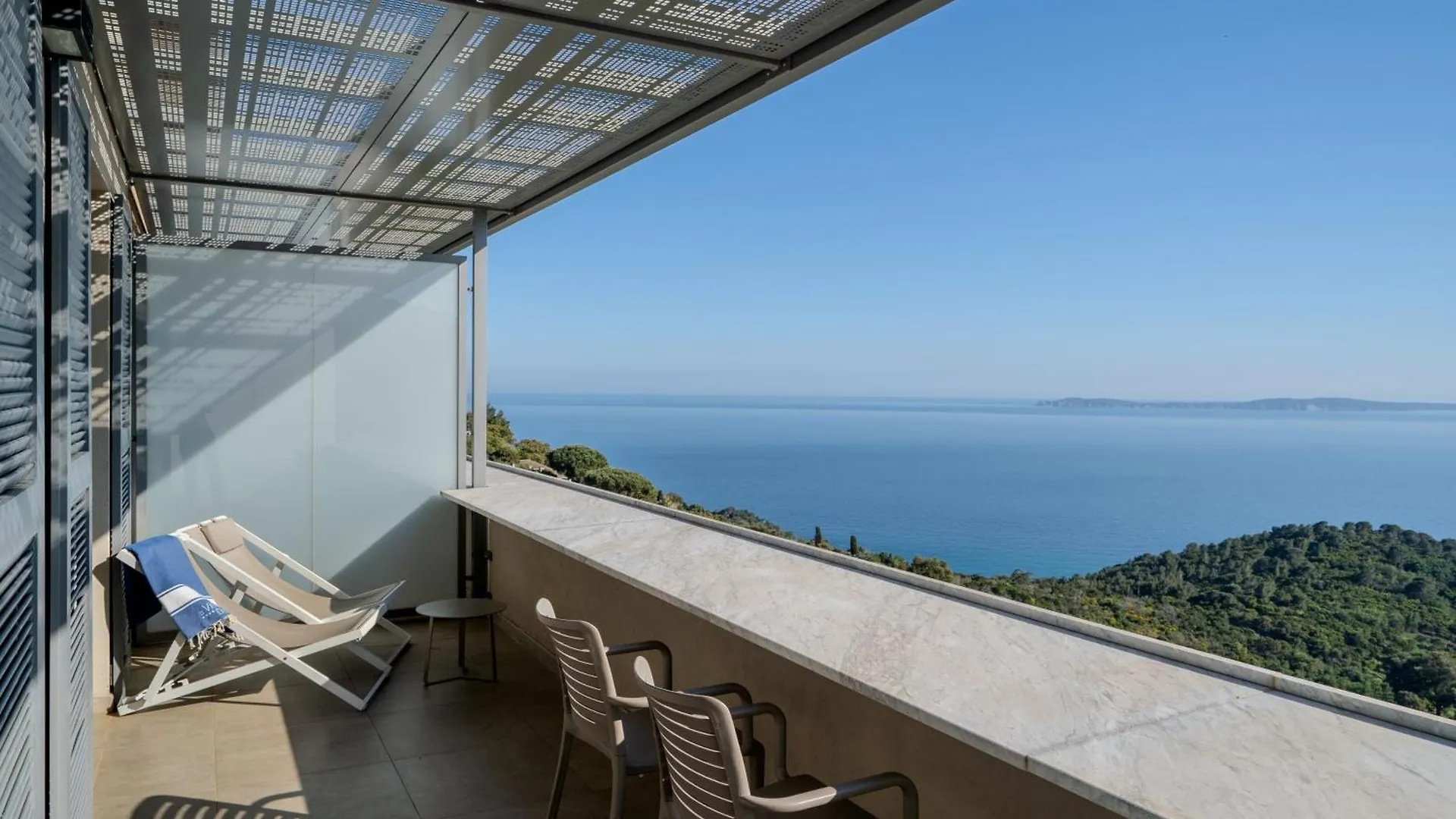 Hotel La Villa Douce Rayol-Canadel-sur-Mer 4*,  France