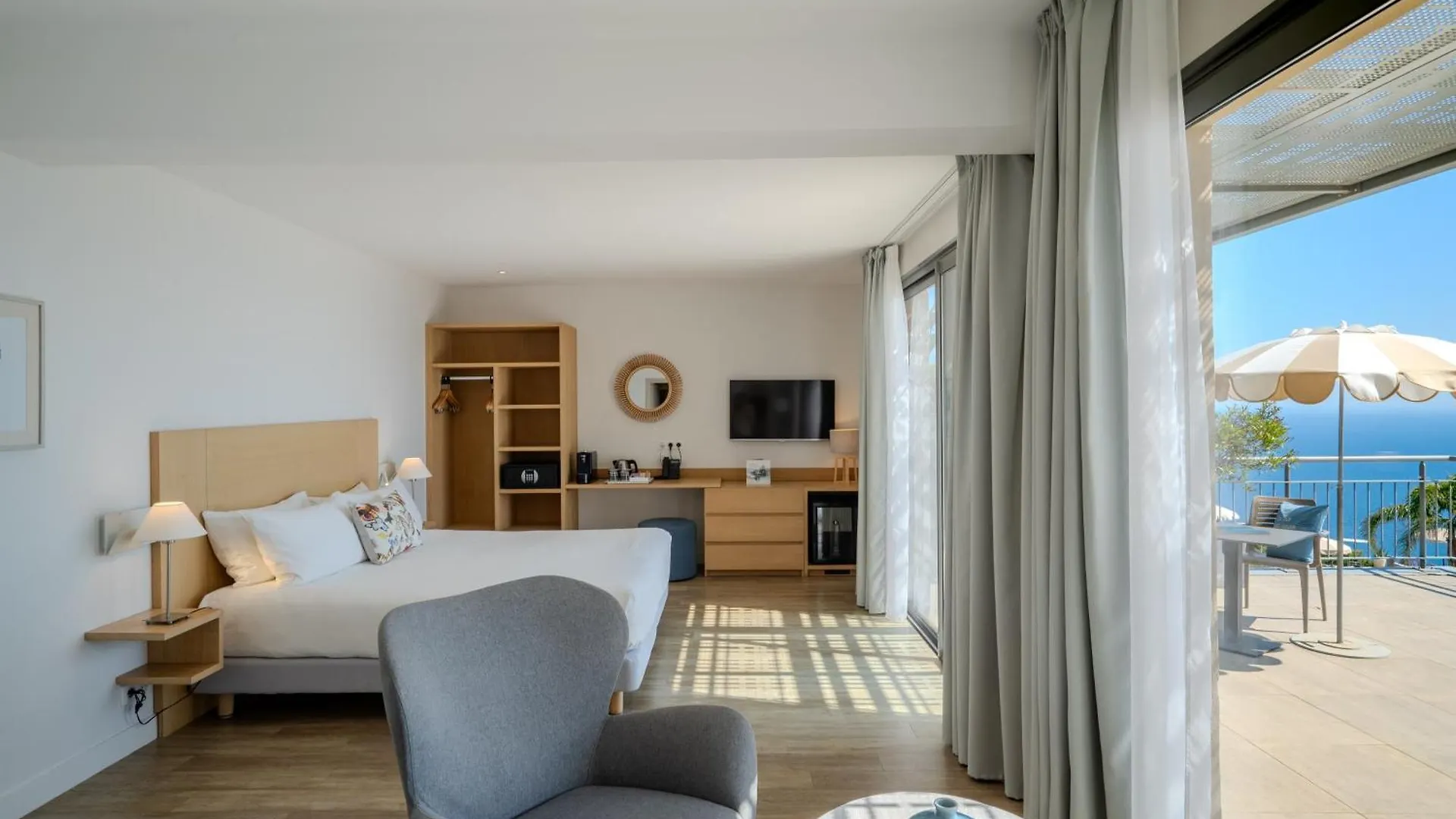 Hotel La Villa Douce Rayol-Canadel-sur-Mer