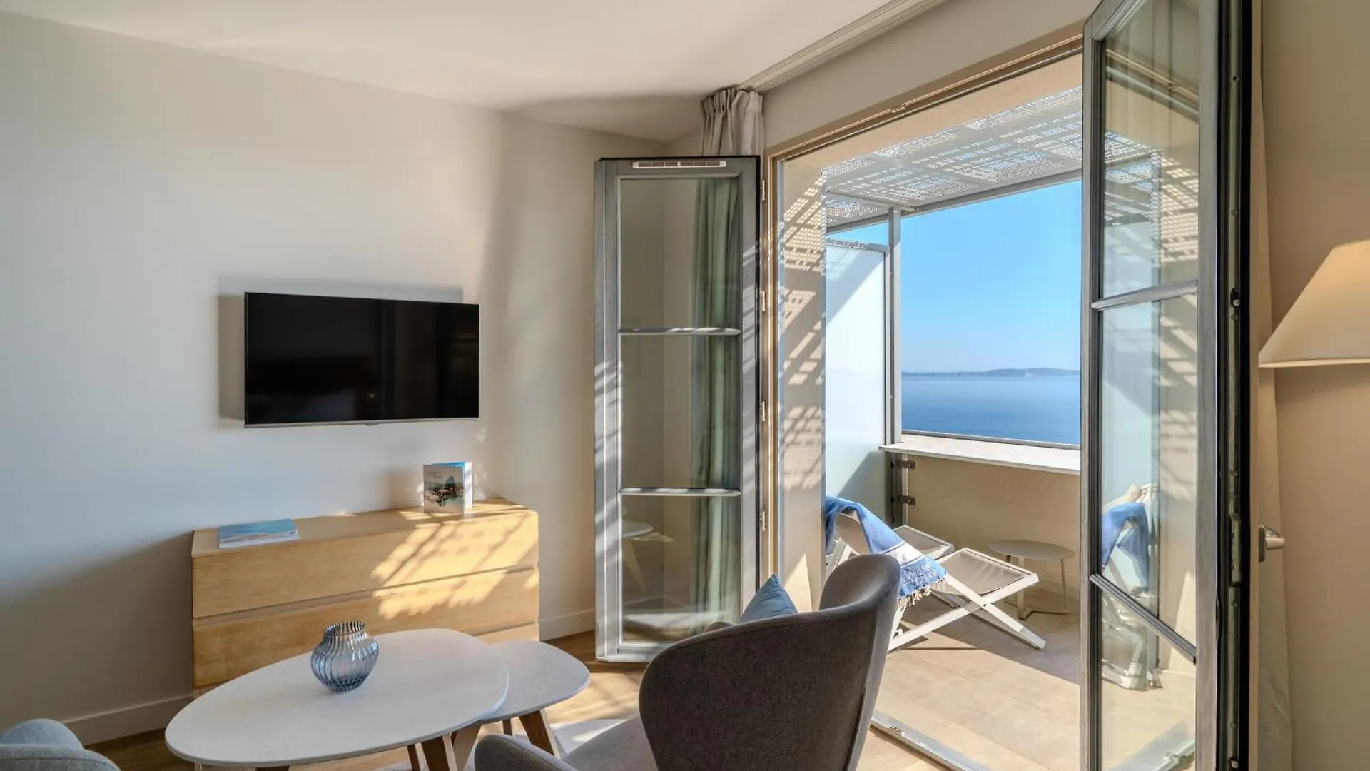 Hotel La Villa Douce Rayol-Canadel-sur-Mer