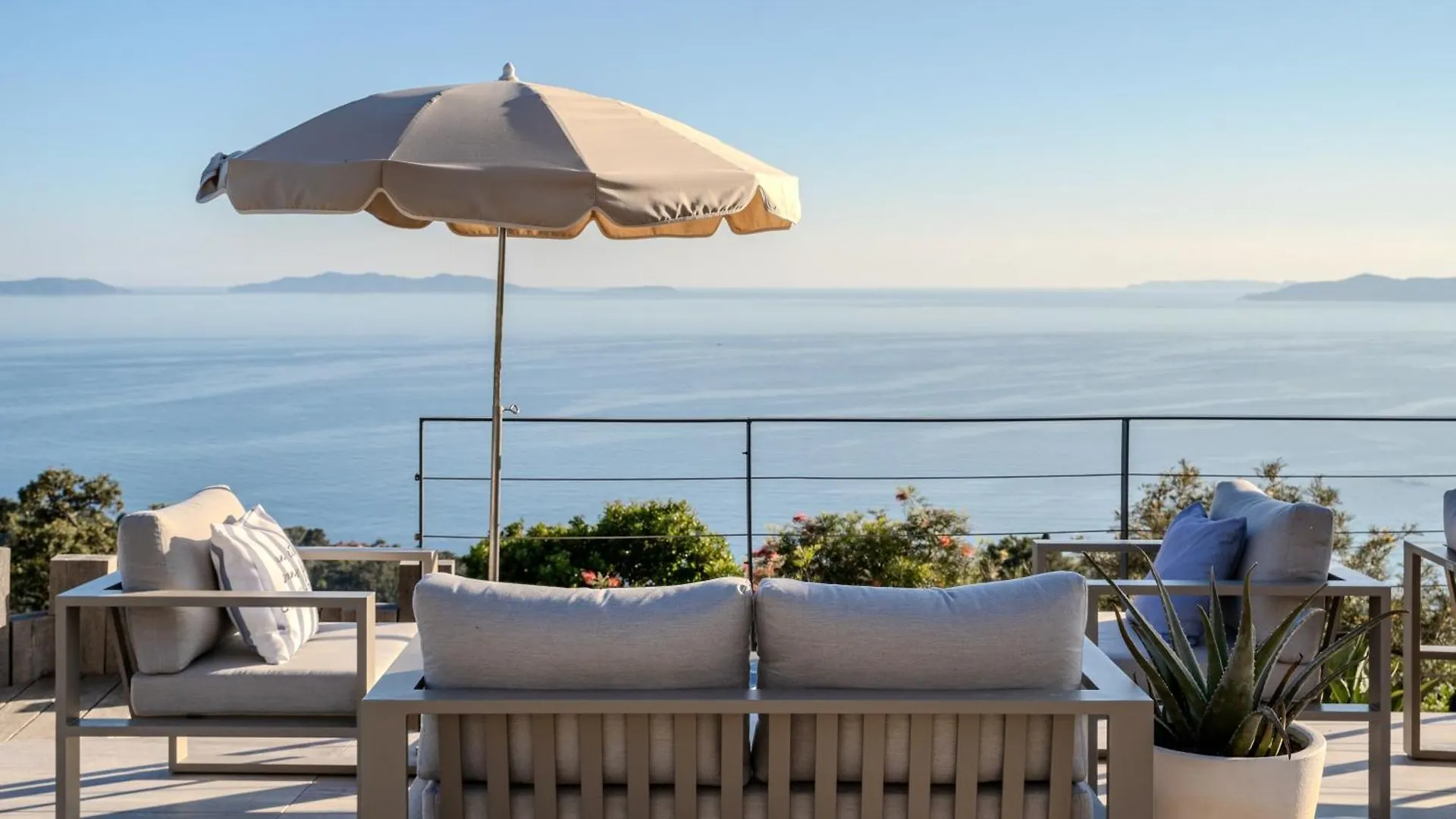 ****  Hotel La Villa Douce Rayol-Canadel-sur-Mer France