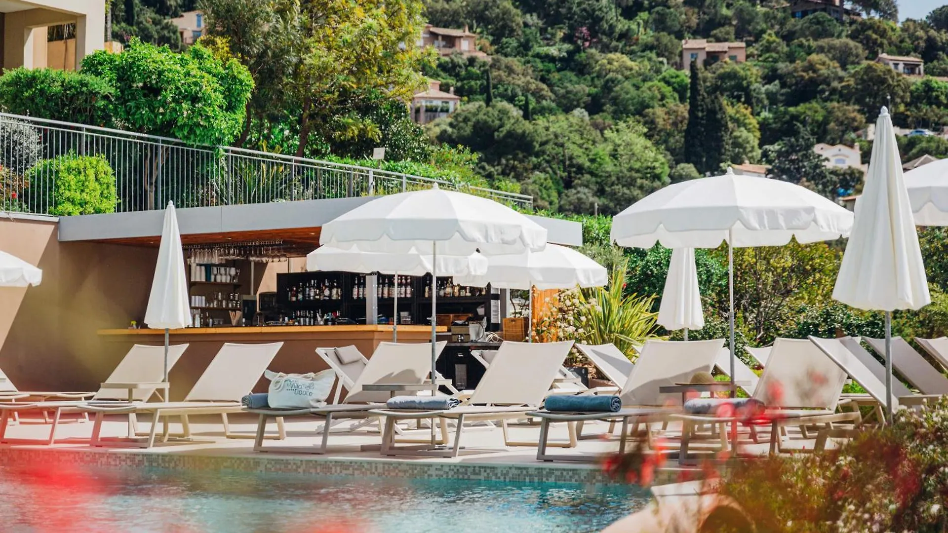 Hôtel La Villa Douce Le Le Rayol-Canadel-sur-Mer 4*,
