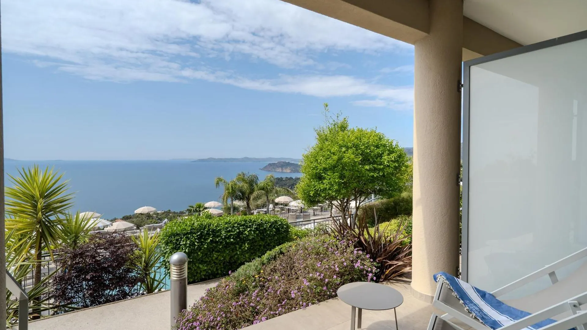 Hotel La Villa Douce Rayol-Canadel-sur-Mer