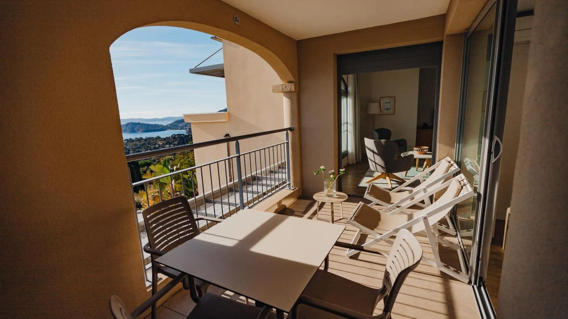 Hotel Hôtel La Villa Douce Le Le Rayol-Canadel-sur-Mer