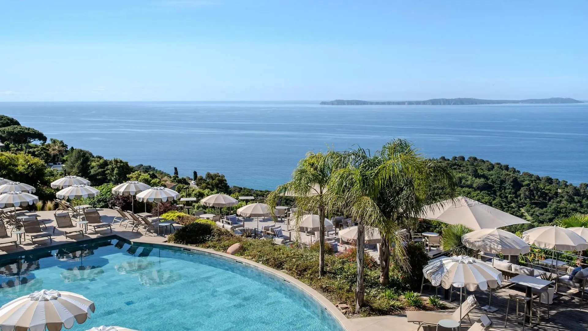Hotel La Villa Douce contacts